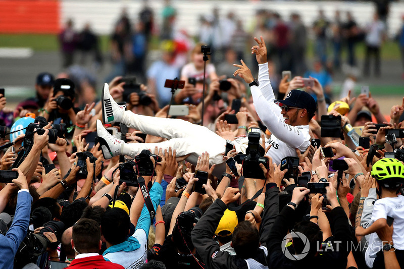 Льюис Хэмилтон, Mercedes AMG F1