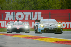 #77 Dempsey Proton Competition Porsche 911 RSR: Christian Ried, Matteo Cairoli, Marvin Dienst, #9 Toyota Gazoo Racing Toyota TS050 Hybrid: Stéphane Sarrazin, Yuji Kunimoto, Nicolas Lapierre