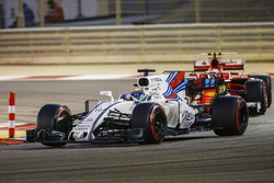 Felipe Massa, Williams FW40, Kimi Raikkonen, Ferrari SF70H