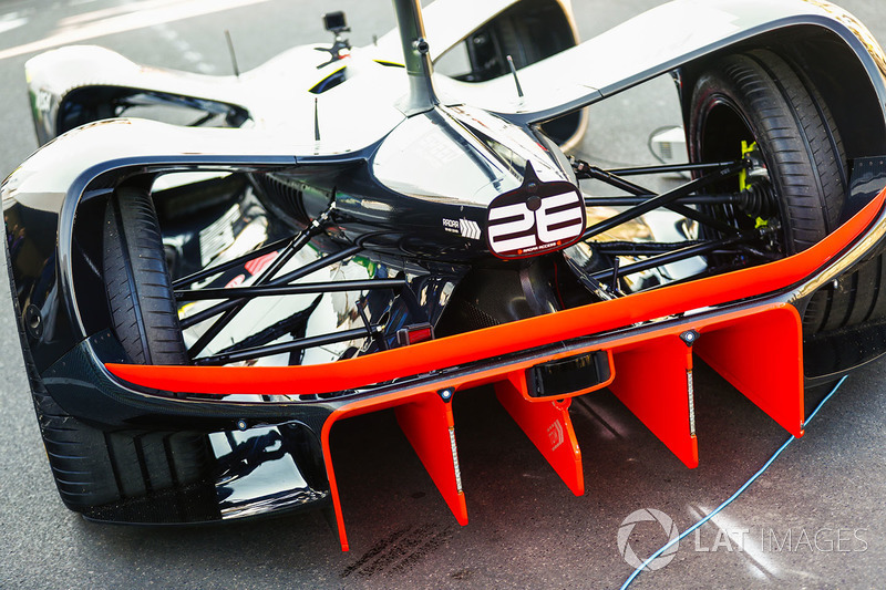 Roborace en boxes