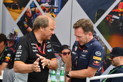 Robert Fearnley, Sahara Force India F1 Team Deputy Team Principal and Christian Horner, Red Bull Racing Team Principal