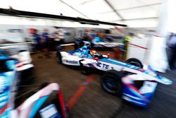 Robin Frijns, Amlin Andretti Formula E Team, verlaat de garage