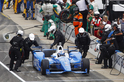 Scott Dixon, Chip Ganassi Racing Honda pit stop