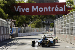 Sébastien Buemi, Renault e.Dams, leads Daniel Abt, ABT Schaeffler Audi Sport