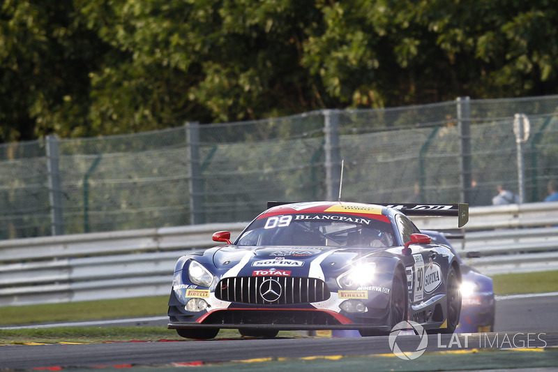 #90 Akka ASP Mercedes-AMG GT3: Michael Meadows, Raffaele Marciello, Edoardo Mortara