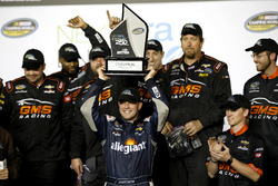 Race winner Johnny Sauter, GMS Racing Chevrolet Silverado