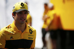 Карлос Сайнс, Renault Sport F1 Team