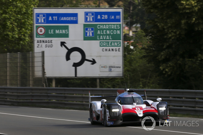#8 Toyota Gazoo Racing Toyota TS050: Sebastien Buemi, Kazuki Nakajima, Fernando Alonso, Jose Maria Lopez, Anthony Davidson