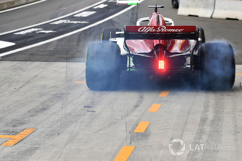 Marcus Ericsson, Sauber C37 tyre smoke