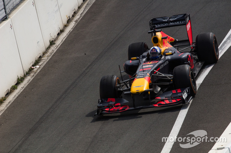 David Coulthard, RB7 lors des Jumbo Racing Days