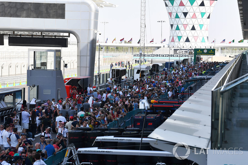 Fans in pit lane