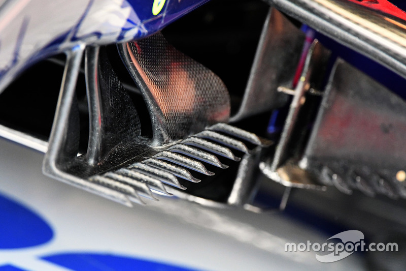 Scuderia Toro Rosso STR12 aero detail