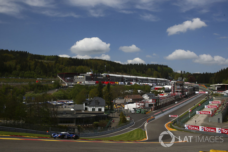 #36 Signatech Alpine Matmut Alpine A470: Nicolas Lapierre, Andre Negrao, Pierre Thiriet