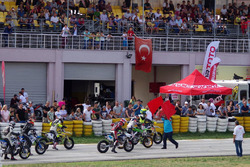 Süpermoto uşak tanıtım