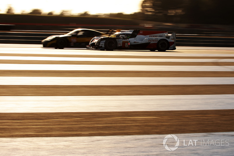 #8 Toyota Gazoo Racing Toyota TS050: Sébastien Buemi, Mike Conway