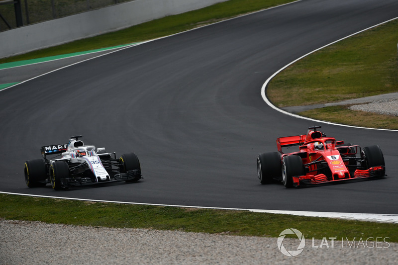 Sebastian Vettel, Ferrari SF71H e Sergey Sirotkin, Williams FW41