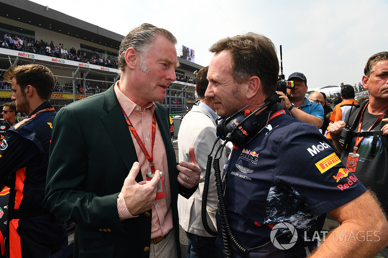 Sean Bratches, director comercial de Formula One Group y Christian Horner, Red Bull Racing Team Prin