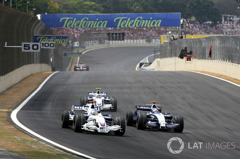 Nick Heidfeld, BMW Sauber F1.07 junto a Nico Rosberg, Williams FW29