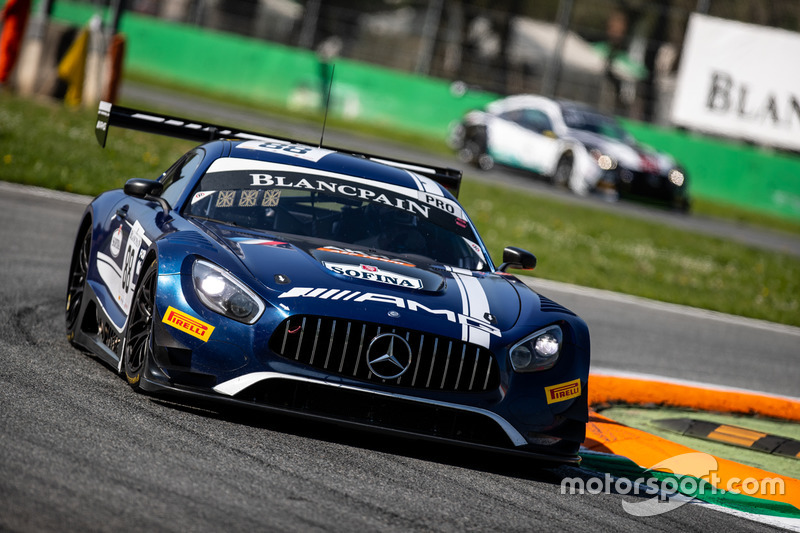 #88 Mercedes-AMG Team Akka ASP Mercedes-AMG GT3: Raffaele Marciello, Tristan Vautier, Daniel Juncadella