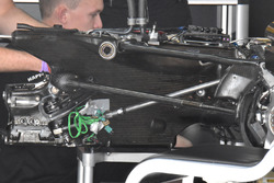 Renault Sport F1 Team R.S. 18, dettaglio dei bracci dello sterzo