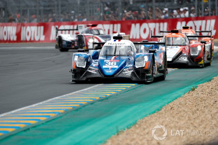 #36 Signatech Alpine Matmut Alpine A470: Nicolas Lapierre, Andre Negrao, Pierre Thiriet