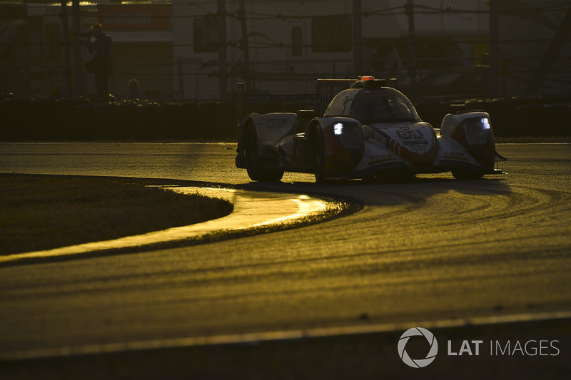 #54 CORE autosport ORECA LMP2, P: Jon Bennett, Colin Braun, Romain Dumas, Loic Duval