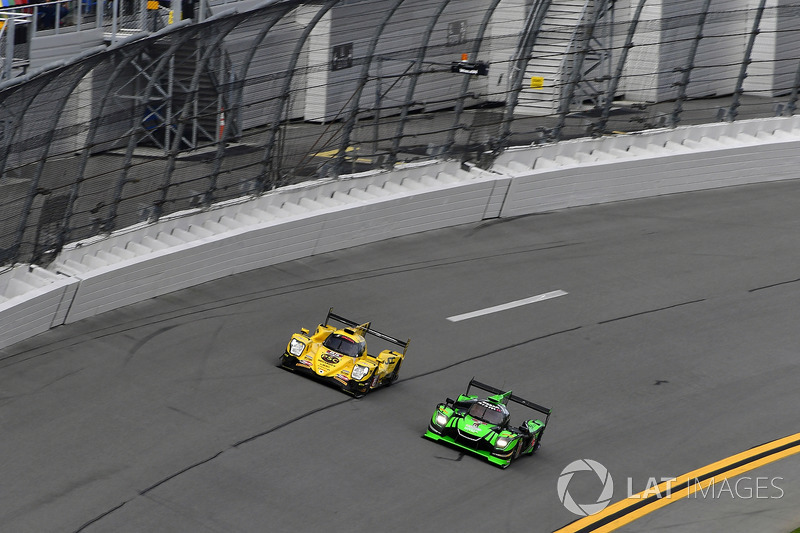 #85 JDC/Miller Motorsports ORECA 07, P: Simon Trummer, Robert Alon, Austin Cindric, Devlin DeFrancesco , #2 Tequila Patrón ESM Nissan DPi, P: Scott Sharp, Ryan Dalziel, Olivier Pla