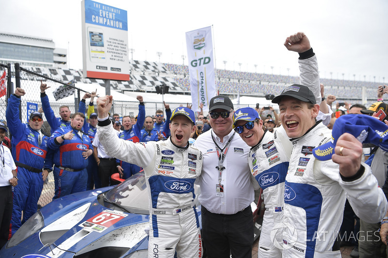 #67 Chip Ganassi Racing Ford GT, GTLM: Ryan Briscoe, Richard Westbrook, Scott Dixon and Chip Ganassi