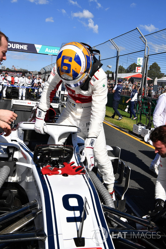 Marcus Ericsson, Sauber C37 on the grid