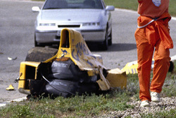 Crash: Martin Donnelly, Lotus 102