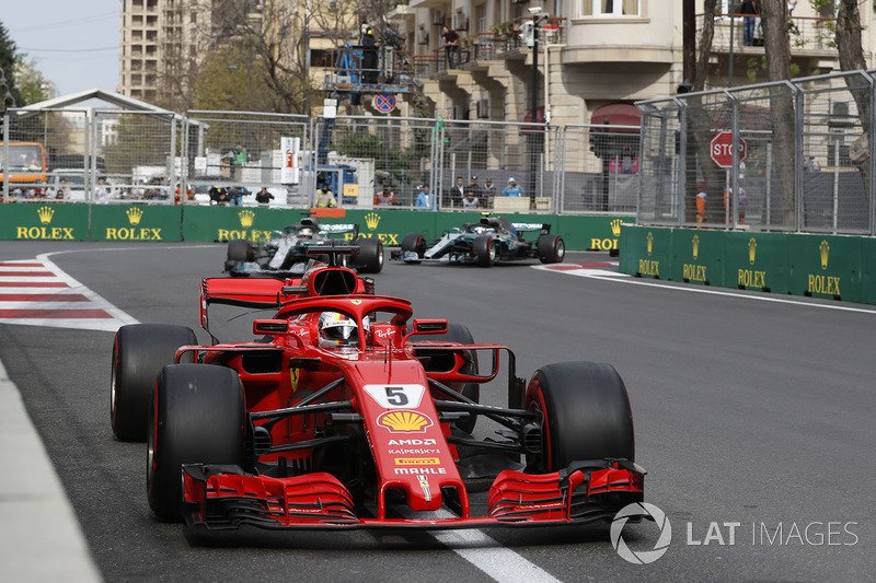 Sebastian Vettel, Ferrari SF71H mène au départ