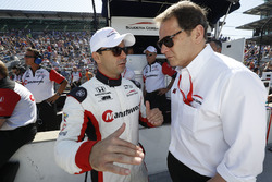 Oriol Servia, Scuderia Corsa with RLL Honda, with team owner Giacomo Mattioli