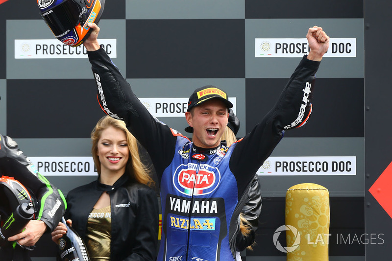 Podio: ganador de la carrera Michael van der Mark, Pata Yamaha
