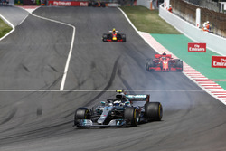Valtteri Bottas, Mercedes AMG F1 W09, Kimi Raikkonen, Ferrari SF71H, Max Verstappen, Red Bull Racing RB14