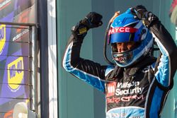 Le vainqueur Scott McLaughlin, Garry Rogers Motorsport Volvo