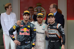 The podium: Daniel Ricciardo, Red Bull Racing, second; Lewis Hamilton, Mercedes AMG F1, race winner;