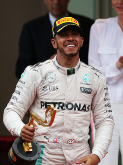 Race winner Lewis Hamilton, Mercedes AMG F1 celebrates on the podium