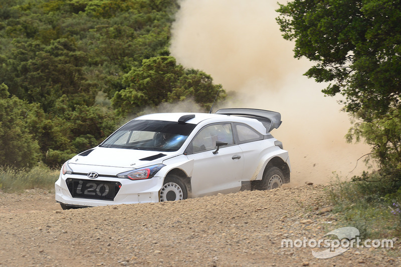 Essais de la Hyundai i20 WRC 2017