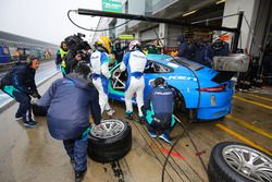 #4 Team Falken, Porsche 911 GT3-R: Wolf Henzler, Martin Ragginger