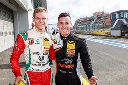 Mick Schumacher, Prema Powerteam, et Joseph Mawson, Van Amersfoort Racing