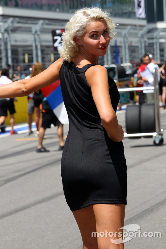 Grid girl