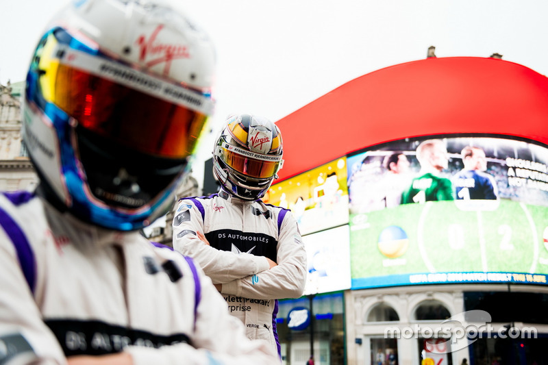 Sam Bird, DS Virgin Racing visita a Marble Arch