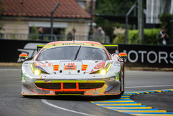 #61 Clearwater Racing Ferrari 458 Italia: Mok Weng Sun, Rob Bell, Keita Sawa