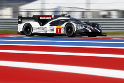 #1 Porsche Team Porsche 919 Hybrid: Timo Bernhard, Mark Webber, Brendon Hartley