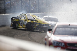 Crash de Carl Edwards, Joe Gibbs Racing Toyota
