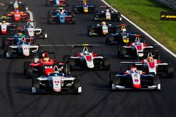 Matthew Parry, Koiranen GP devance Antonio Fuoco, Trident, Jake Dennis, Arden International, Charles Leclerc, ART Grand Prix et Nirei Fukuzumi, ART Grand Prix