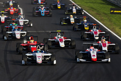 Matthew Parry, Koiranen GP devance Antonio Fuoco, Trident, Jake Dennis, Arden International, Charles Leclerc, ART Grand Prix et Nirei Fukuzumi, ART Grand Prix
