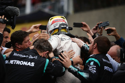 Race winner Lewis Hamilton, Mercedes AMG F1 celebrates in parc ferme