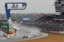 Start behind the Safety car