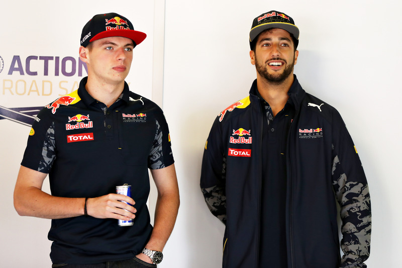 Max Verstappen, Red Bull Racing y Daniel Ricciardo, Red Bull Racing